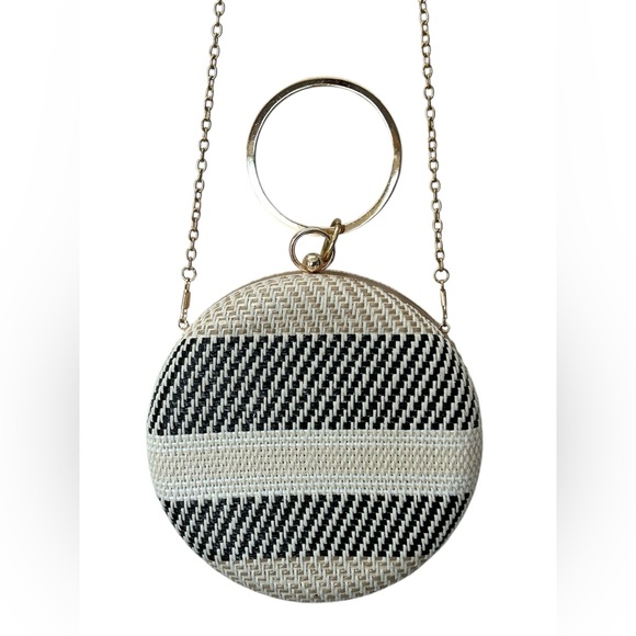 Savanna Cream Black Round Woven Crossbody Satchel Gold Chain Boho Bag Purse - Picture 2 of 13